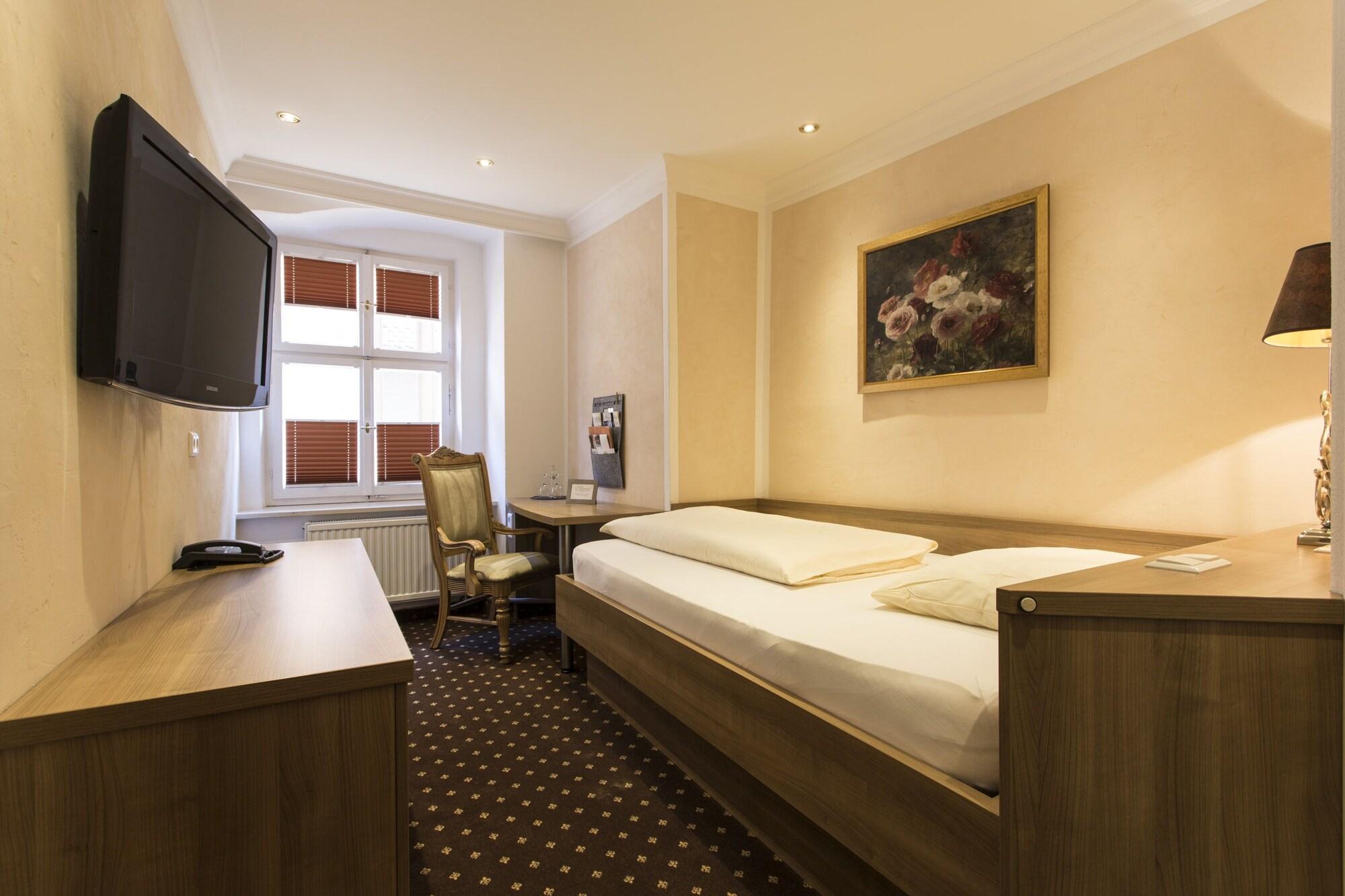 Meiser Altstadt Hotel Дінкельсбюль Екстер'єр фото