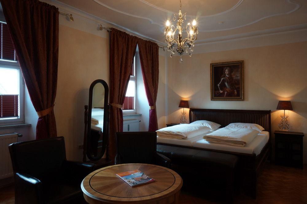 Meiser Altstadt Hotel Дінкельсбюль Екстер'єр фото